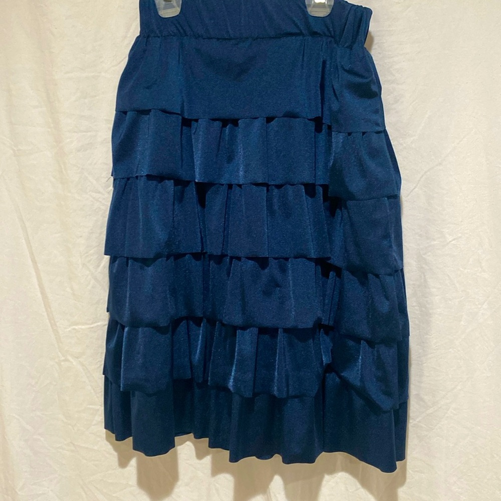 Dainty jewells ruffled skirt with leggings